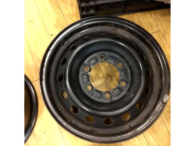 200系ハイエース 純正スチールホイール