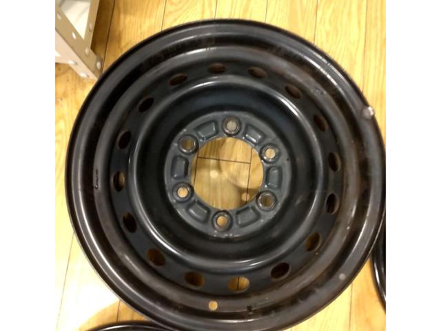 200系ハイエース 純正スチールホイール