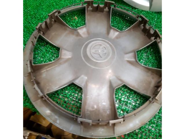 200系ハイエース 15インチ純正スチールホイール用 ホイールキャップ