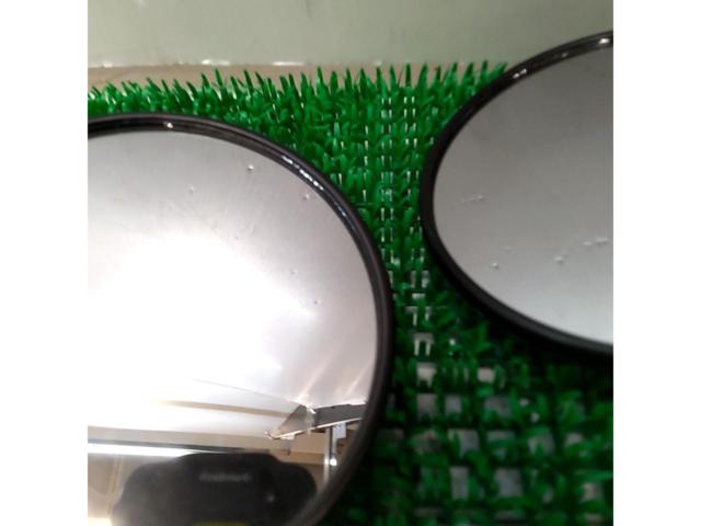 [M10
Diameter: Approximately 11cm, round mirror