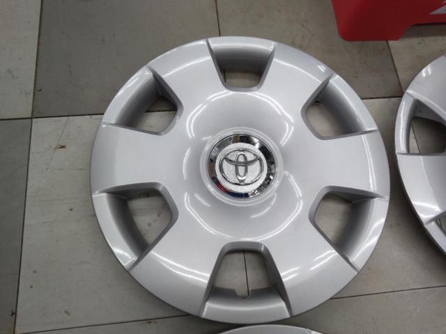 TOYOTA 純正ホイールキャップ