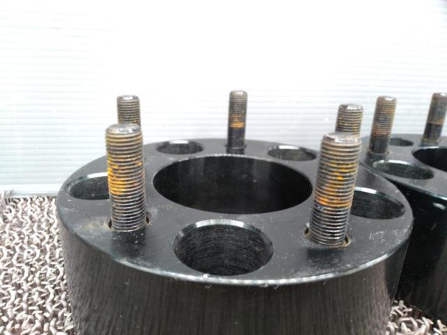 Durax
Wide tread spacer