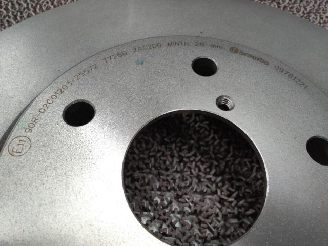 brembo
Front brake rotor