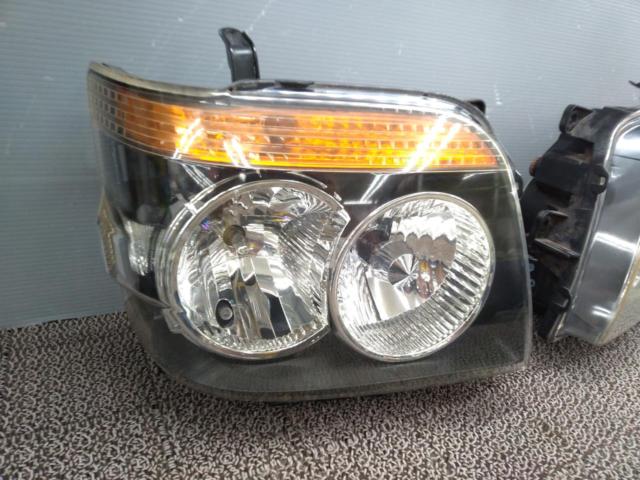 DAIHATSU 純正HIDヘッドライト