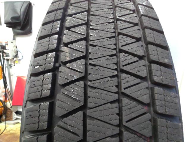 BRIDGESTONE ECO FORME CRS23+BRIDGESTONE BLIZZAK DM-V3