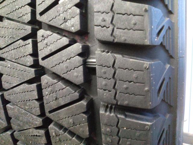 BRIDGESTONE ECO FORME CRS23+BRIDGESTONE BLIZZAK DM-V3