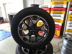 SUBARU
GT system
XV
Original wheel
+ BRIDGESTONE
BLIZZAK
DM-V3