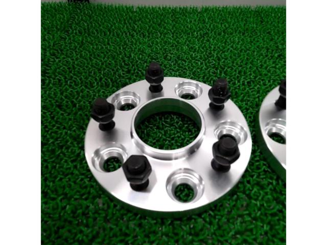 Unknown Manufacturer
Hub integrated type
Wide tread spacer M12 x P1.25
114.3-5H
15 mm
66Φ