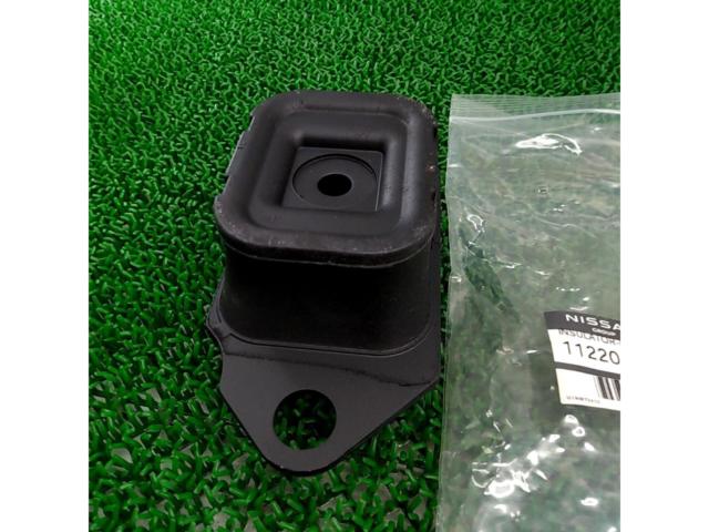 Nissan
Genuine insulator
Engine mount
LH Notebook
March]