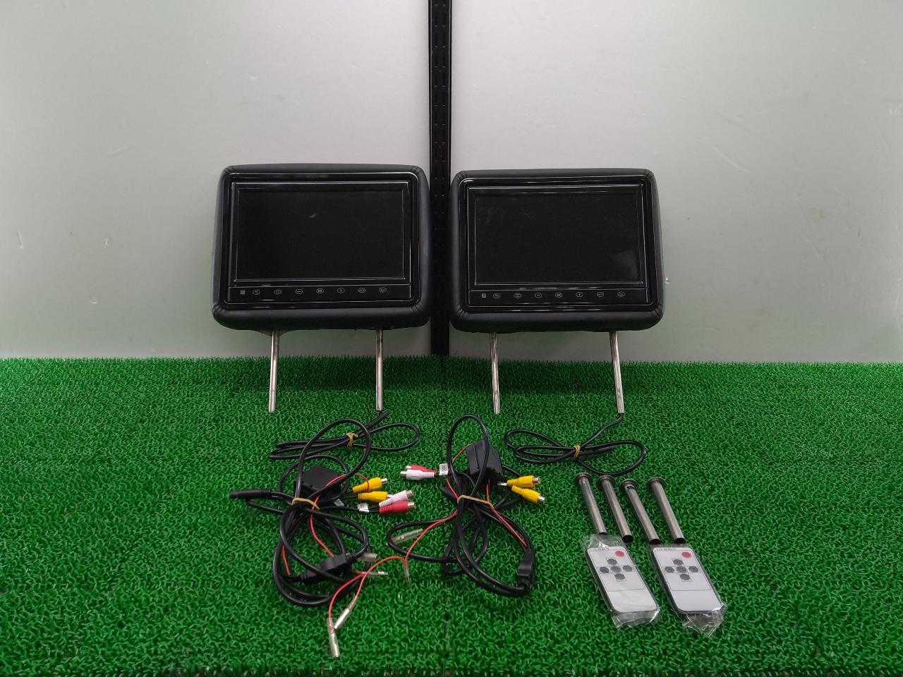 Unknown Manufacturer
10.1 inches
Headrest monitor