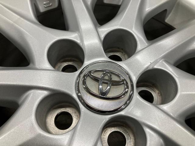 Toyota
Prius PHV
ZVW35
Original wheel
+
KENDA
KR36