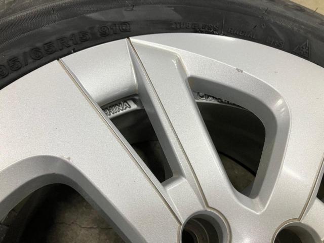 Toyota
Prius / 50 system
Original wheel
+
BRIDGESTONE
BLIZZAK
VRX3