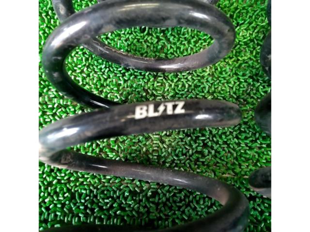 BLITZ 直巻きスプリング【ID:62/自由長:240/バネレート:4K】