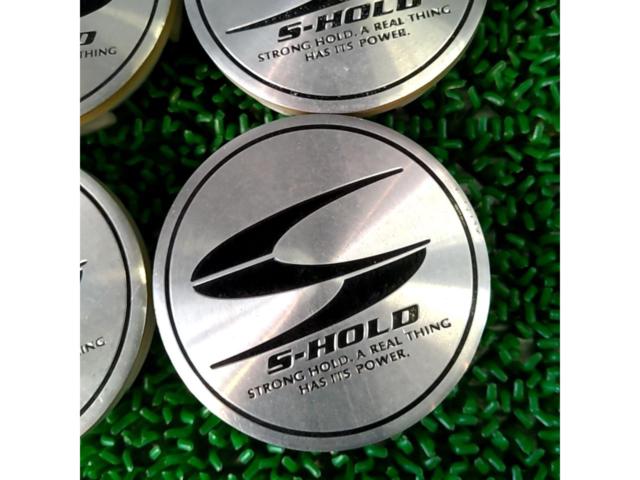 S-HOLD
Center cap
60mm
Four