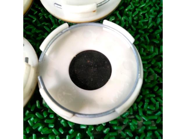 S-HOLD
Center cap
60mm
Four