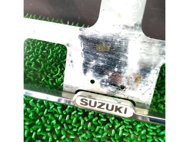 SUZUKI
License frame
plating
Front