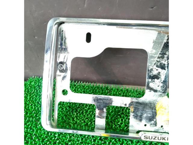 SUZUKI
License frame
plating
Front