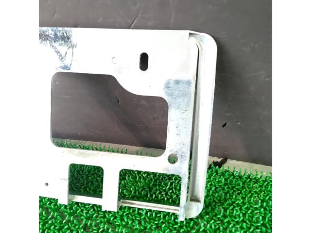 SUZUKI
License frame
plating
Front