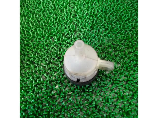Master cylinder reserve tank