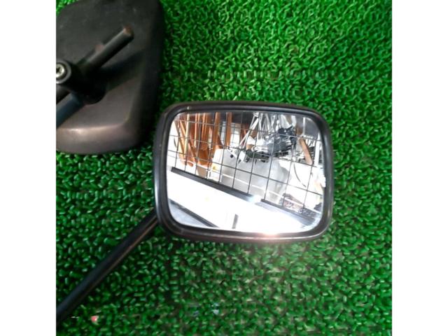 Unknown Manufacturer
Mirror M8 x Right-hand thread