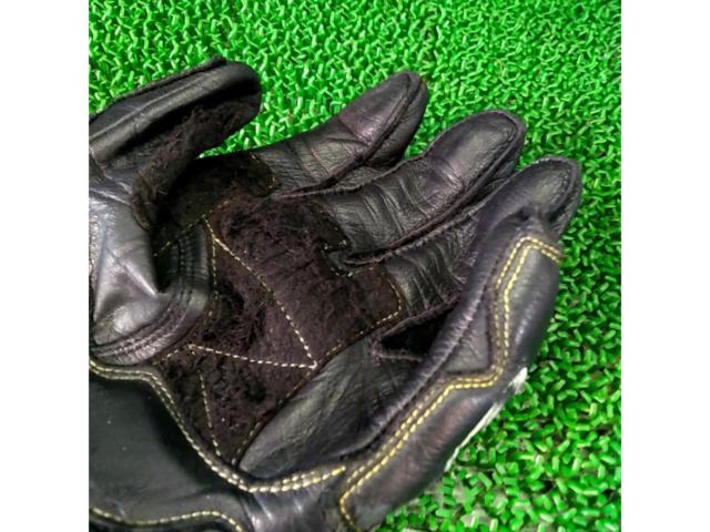Arlen
Ness
Magnesium racing gloves Size: L/9