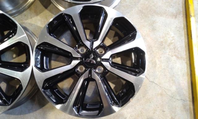 Mitsubishi
Mirage original wheel