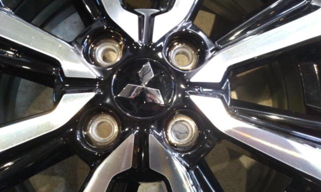 Mitsubishi
Mirage original wheel