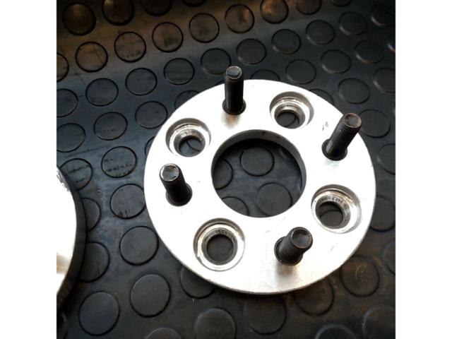 DURAX
Wide-tread spacer 15mm
100-4
M12 × P1.5