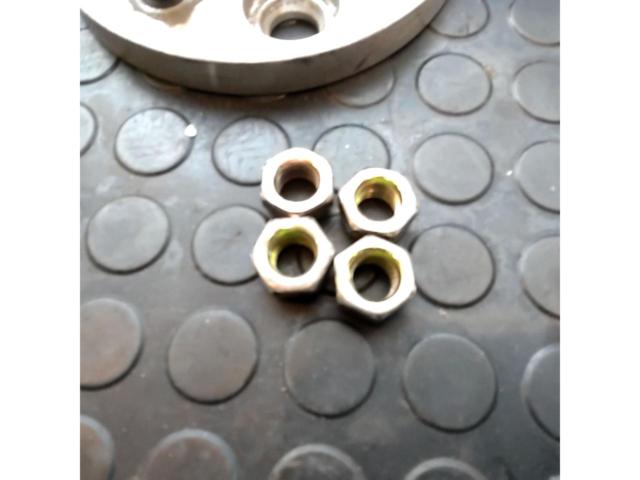 DURAX
Wide-tread spacer 15mm
100-4
M12 × P1.5