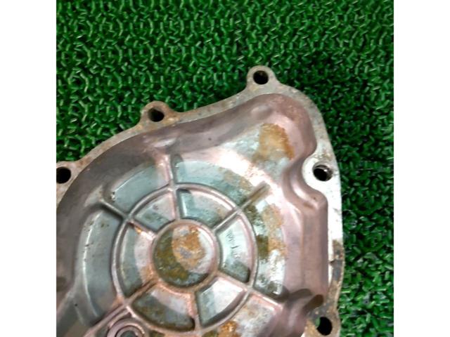HONDA
Crankcase cover
CB400F
NC17