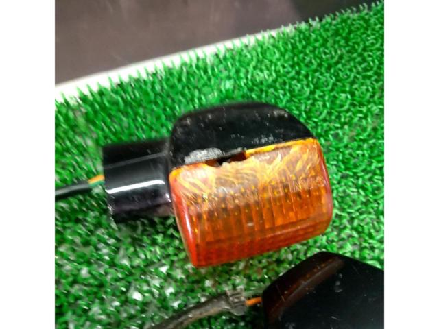 HONDA ウインカー3個(1個割れ) CB400F NC17