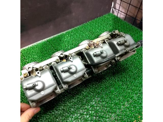 KAWASAKI 純正キャブレータ【ゼファー1100】