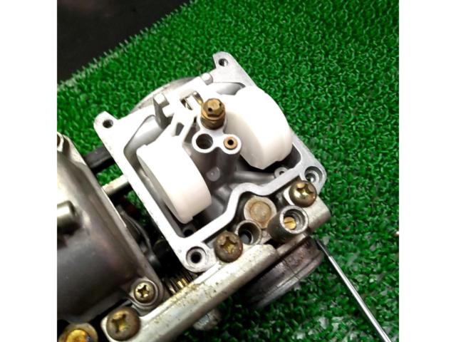 KAWASAKI 純正キャブレータ【ゼファー1100】