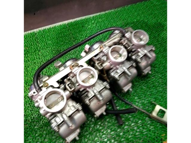 KAWASAKI 純正キャブレータ【ゼファー1100】