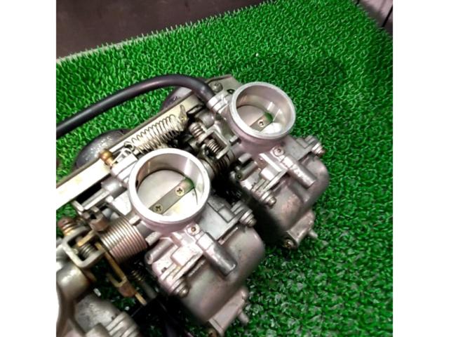 KAWASAKI 純正キャブレータ【ゼファー1100】