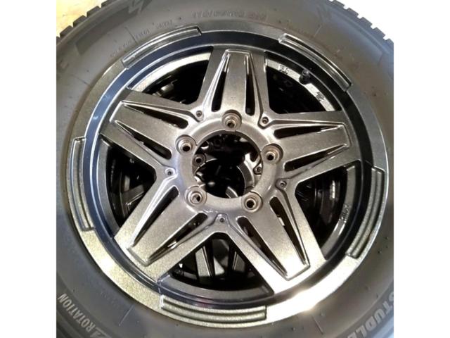 5本スポークホイール+BRIDGESTONE BLIZZAK DM-V3 175/80-16