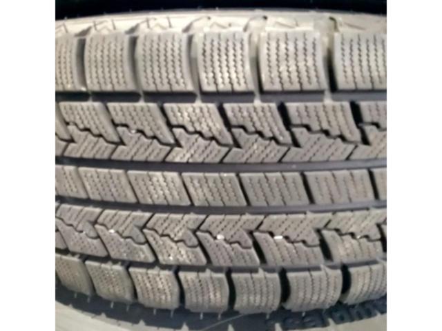 S 3x2x5本スポークホイール+NEXEN WIN GUARD ice 215/65-16