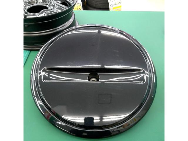 Suzuki genuine
Rear wheel/bracket/cover for Jimny