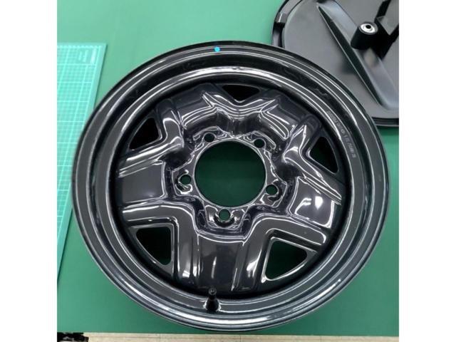 Suzuki genuine
Rear wheel/bracket/cover for Jimny