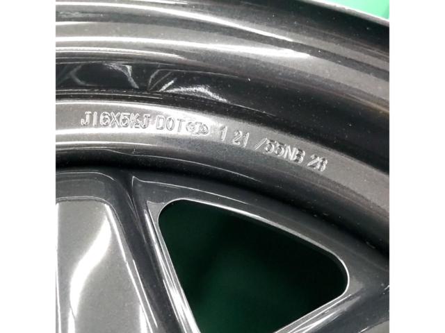 Suzuki genuine
Rear wheel/bracket/cover for Jimny