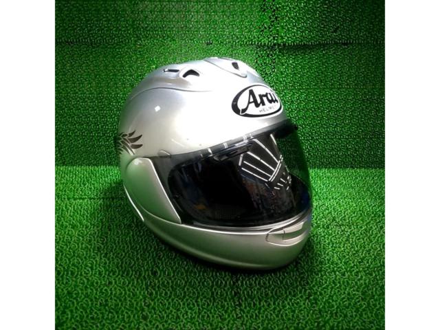Arai
RX-7 Size: L
59-60cm