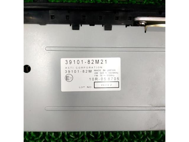 スズキ純正 スピーカー内蔵AM/FMラジオチューナー