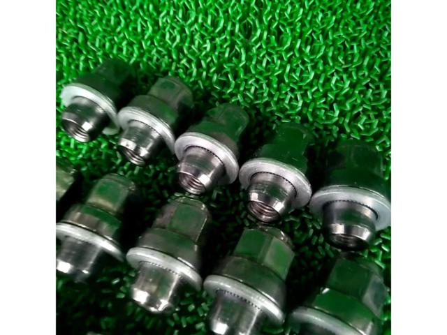 Genuine Toyota black chrome wheel nuts, M12xP1.5/21HEX