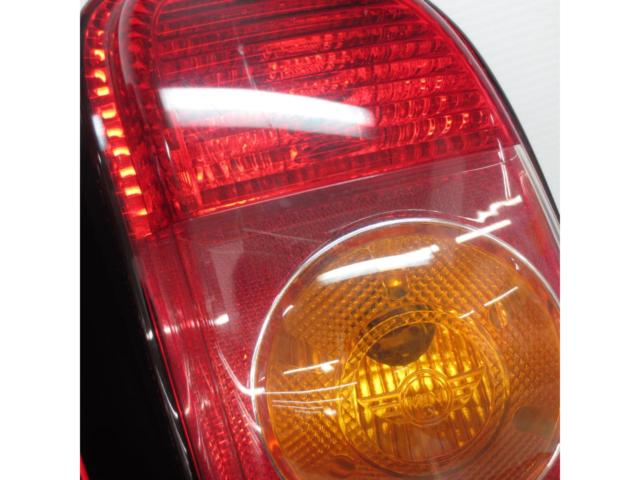 MINI R55クラブマン前期純正テールレンズ