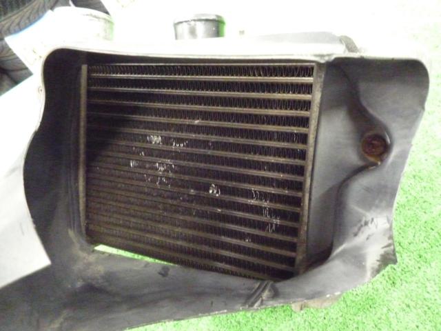 日産純正(NISSAN) 純正インタークーラー  スカイライン HCR32