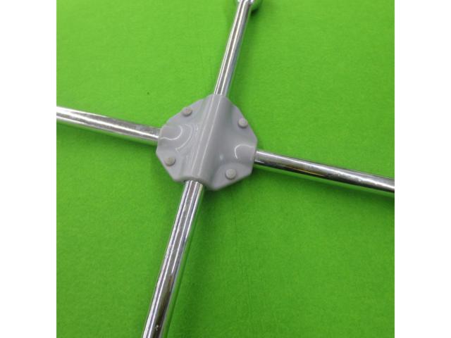 Cross wrench from an unknown manufacturer
17mm / 19mm / 21mm