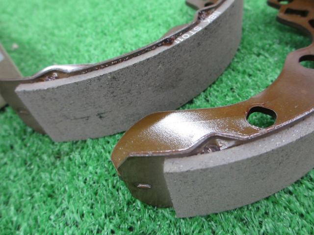 Nissan original (NISSAN)
Brake shoe
44060-4A01B