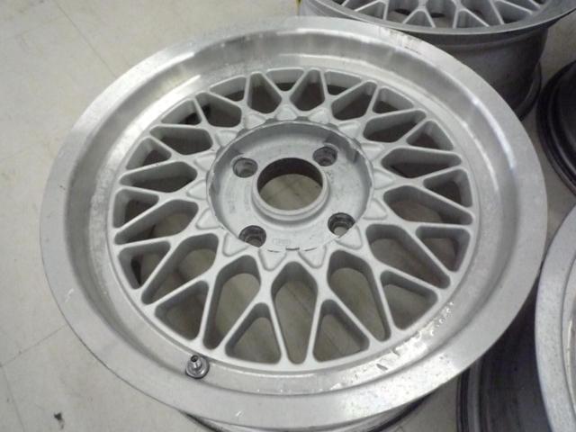 ※ runout
Check for bends before putting the items out to sell.
BBS (BB es)
RG028
Is this a genuine optional part for the R31 Skyline?