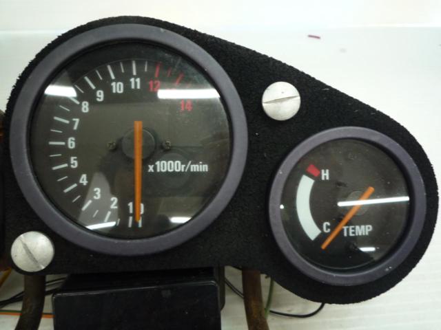 【SUZUKI】純正メーター (純正スピードメーター)  RGV250γ/VJ22A