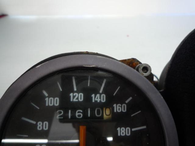 【SUZUKI】純正メーター (純正スピードメーター)  RGV250γ/VJ22A